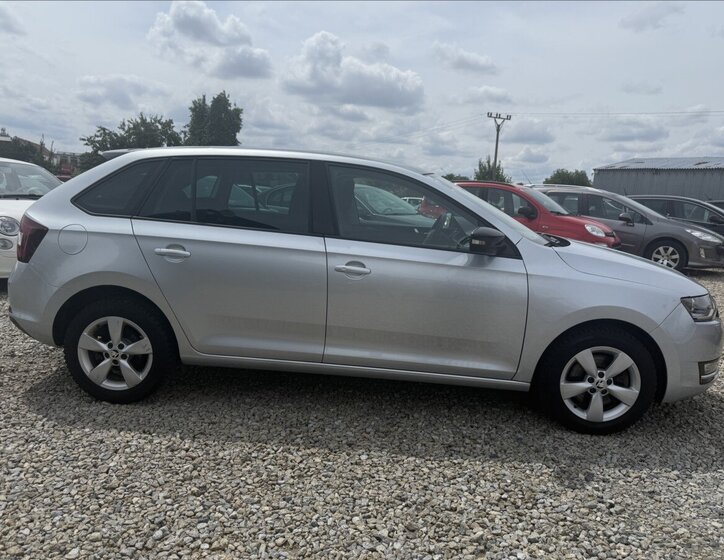 Škoda Rapid Hatchback 999,0 81 kw