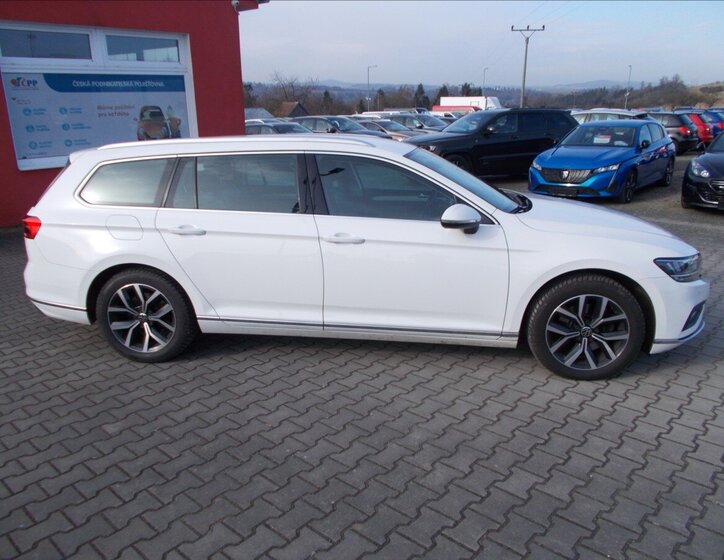 Volkswagen Passat Kombi 2,0 l 140 kw