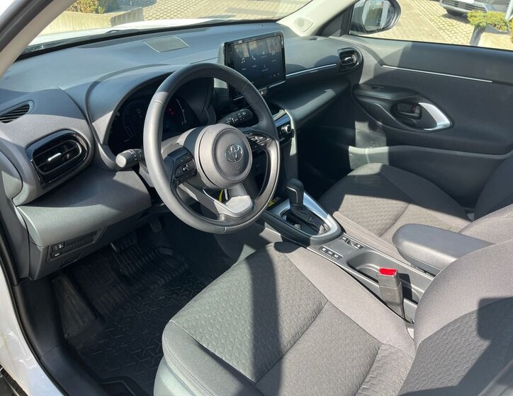 Toyota Yaris Cross SUV / Terénní 1,5 l 68 kw