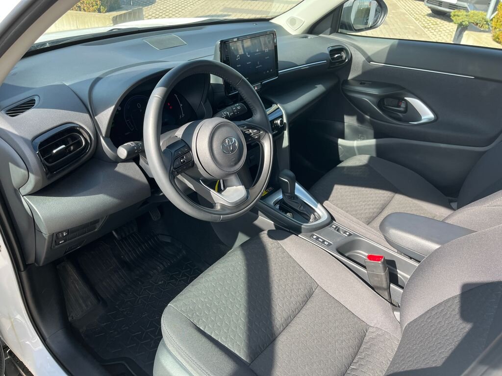 Toyota Yaris Cross SUV / Terénní 1,5 l 68 kw