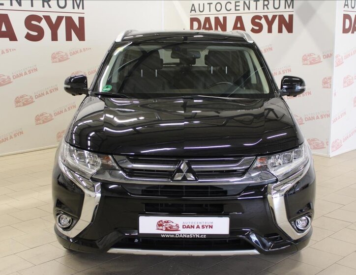 Mitsubishi Outlander SUV / Terénní 2,0 l 89 kw