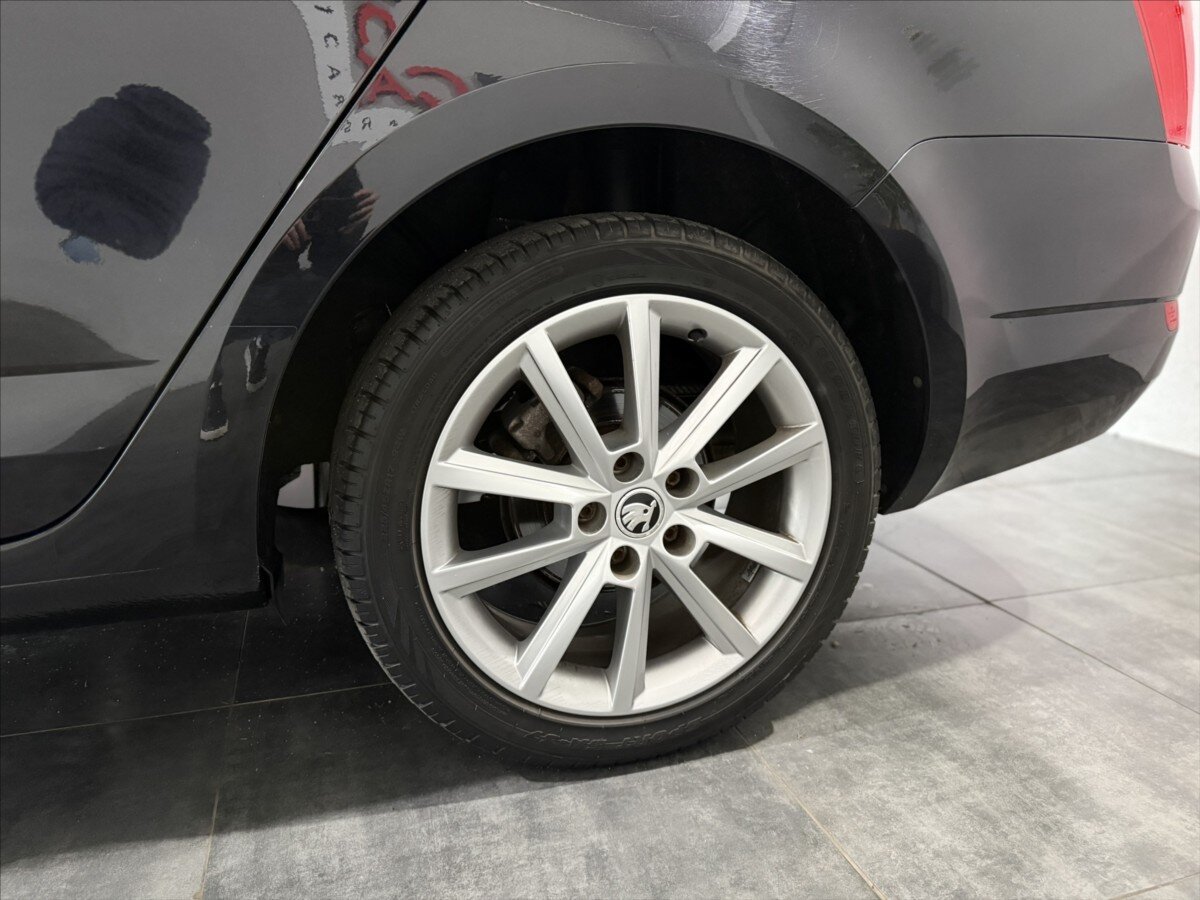 Škoda Octavia Kombi 2,0 l 110 kw