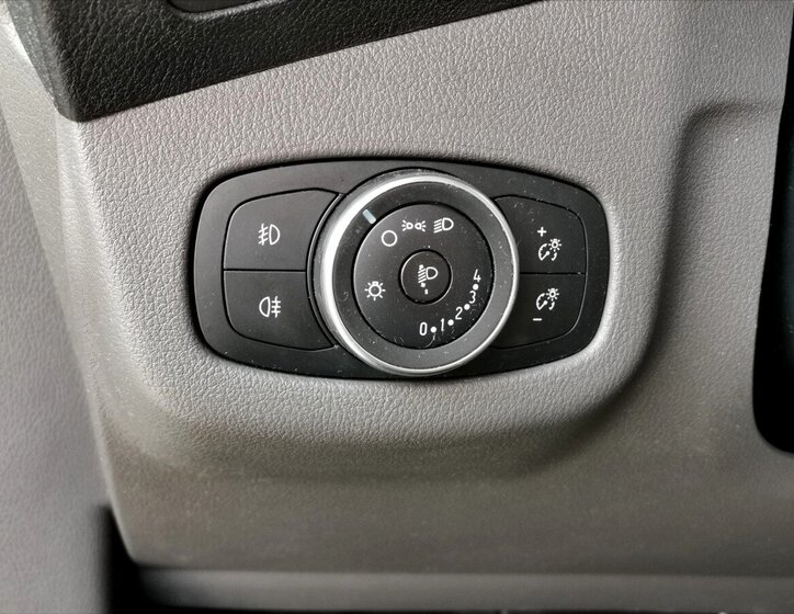 Ford Transit Connect Pick-up 1,5 l 74 kw