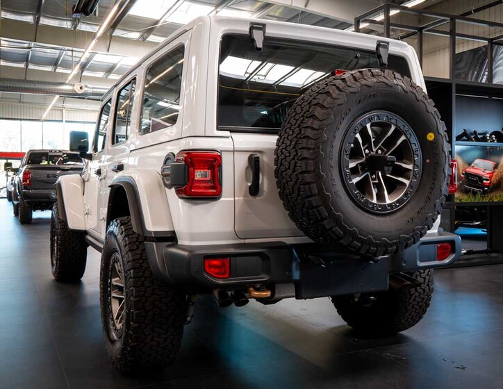 Jeep Wrangler 3