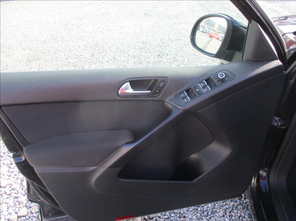 Volkswagen Tiguan SUV / Terénní 2,0 l 81 kw