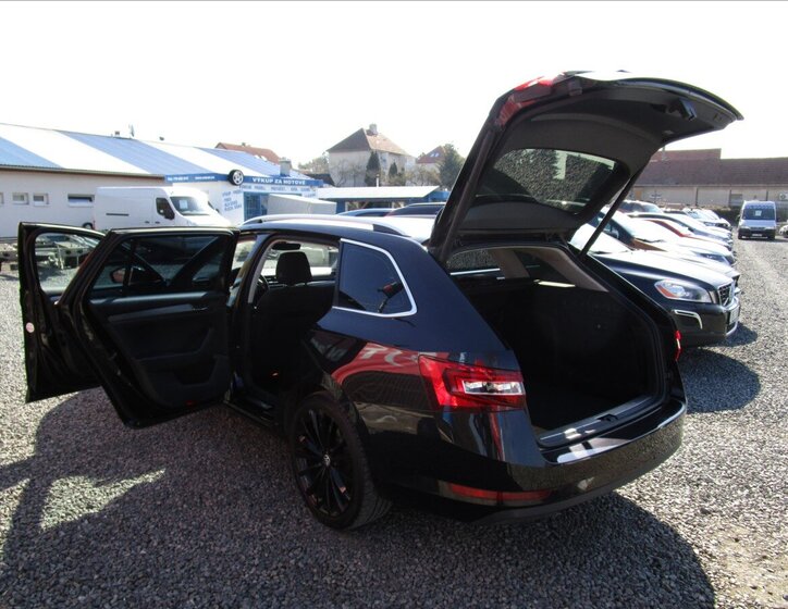 Škoda Superb Kombi 2,0 l 110 kw