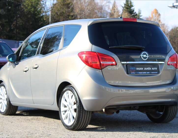 Opel Meriva MPV 1,4 l 88 kw