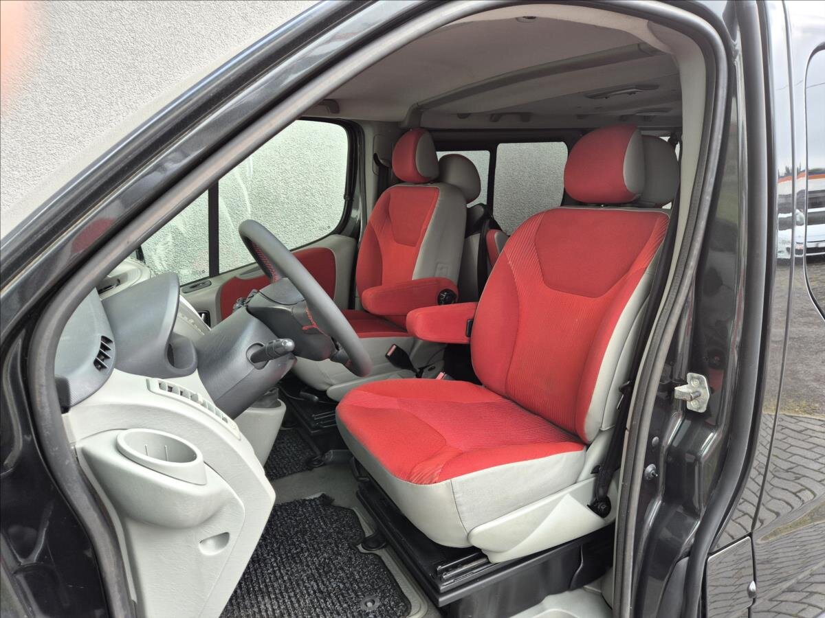 Opel Vivaro VAN-Minibus 2,0 l 84 kw