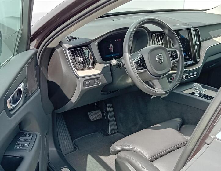 Volvo XC60 5