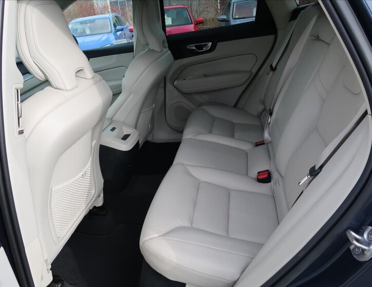 Volvo XC60 SUV 2,0 l 145 kw