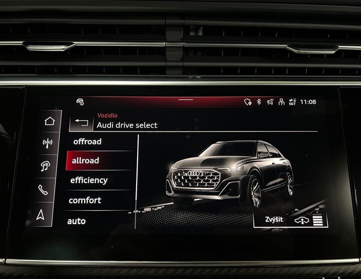 Audi Q8 SUV 3,0 l 210 kw