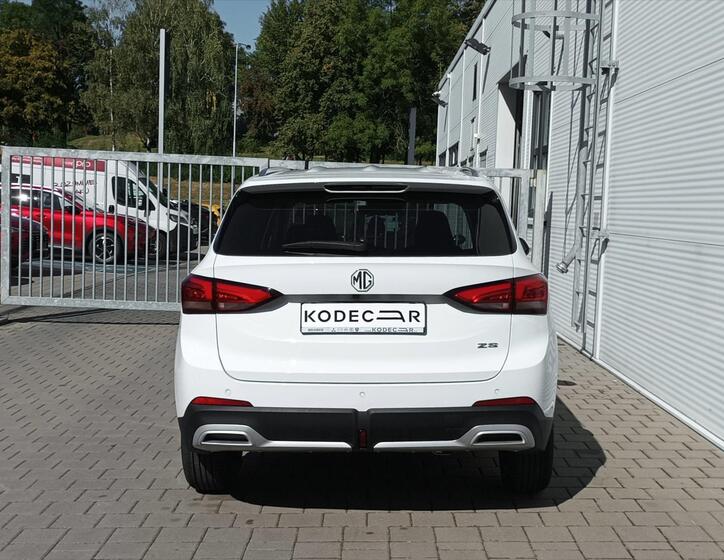 MG ZS 5
