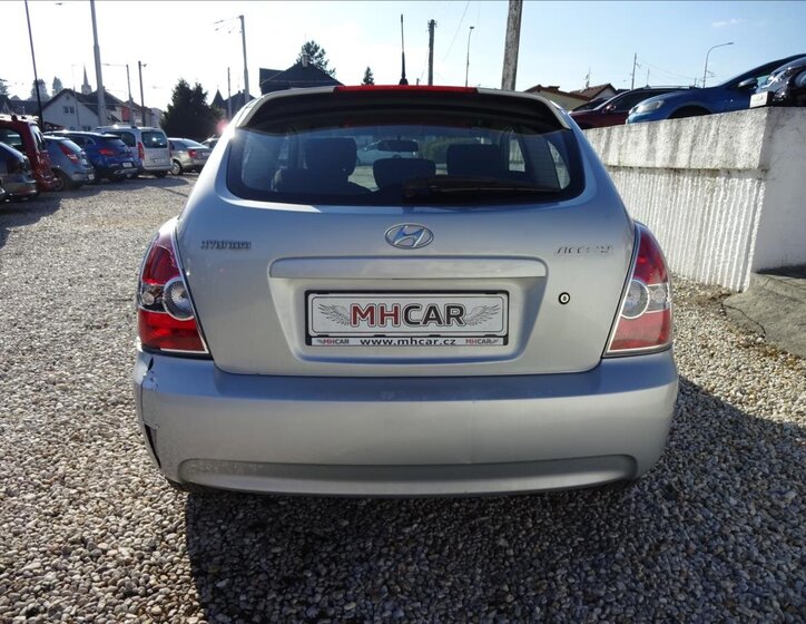 Hyundai Accent Hatchback 1,4 l 71 kw