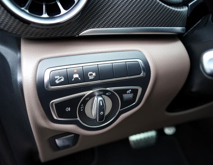 Mercedes-Benz Třídy V 49