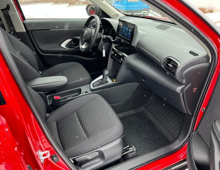 Toyota Yaris Cross SUV 1,5 l 68 kw