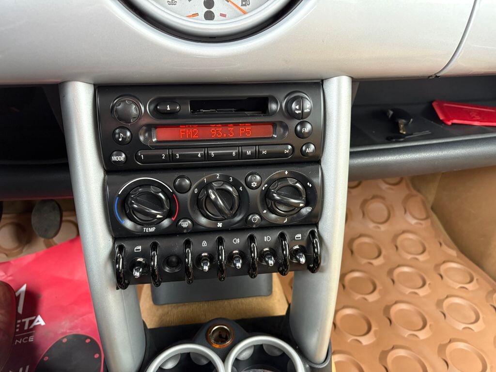 Mini Cooper Hatchback 1,6 l 85 kw