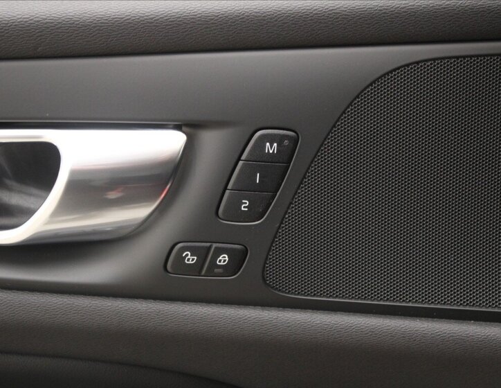 Volvo V60 Kombi 2,0 l 257 kw