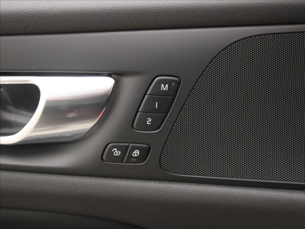 Volvo V60 Kombi 2,0 l 257 kw