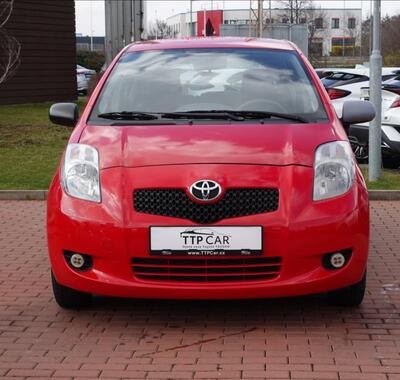 Toyota Yaris 2
