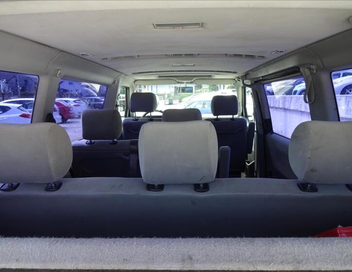 Volkswagen Caravelle 37