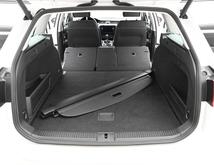 Volkswagen Passat 11