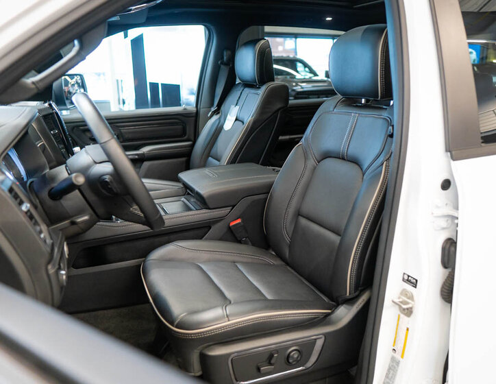 Dodge RAM Pick-up 5,7 l 291 kw