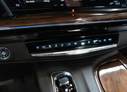 Cadillac Escalade 31