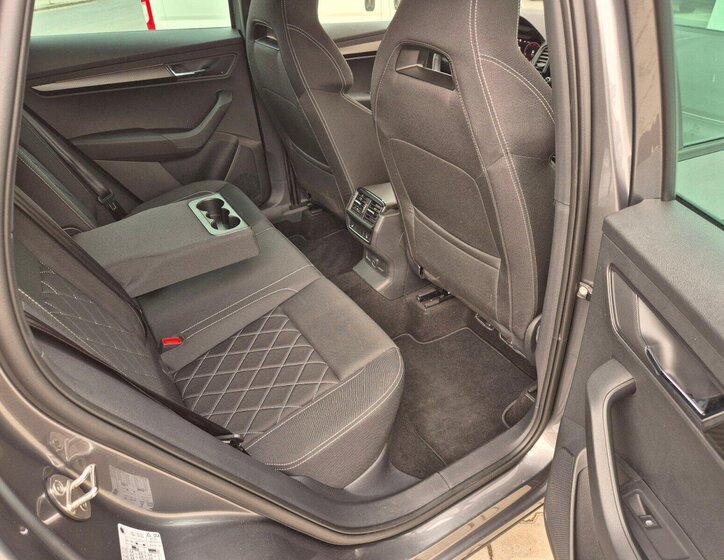 Škoda Karoq SUV / Terénní 1,5 l 110 kw