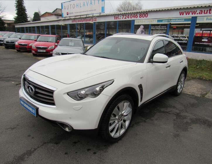 Infiniti FX30 1
