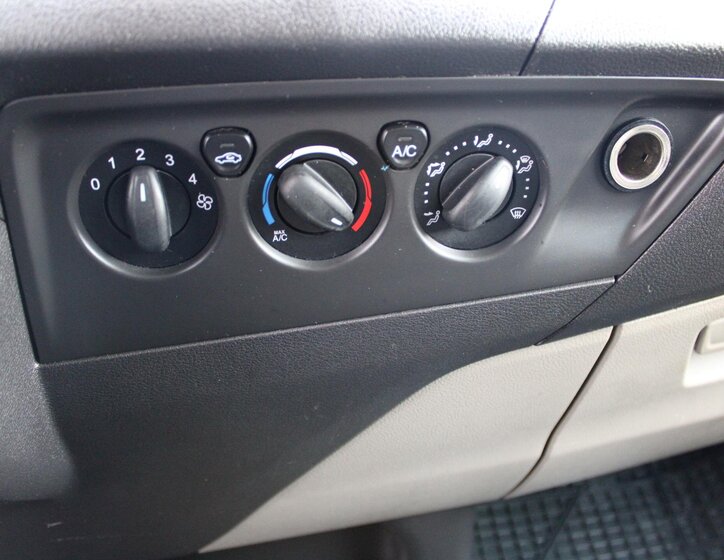 Ford Transit Custom Užitková 2,2 l 92 kw