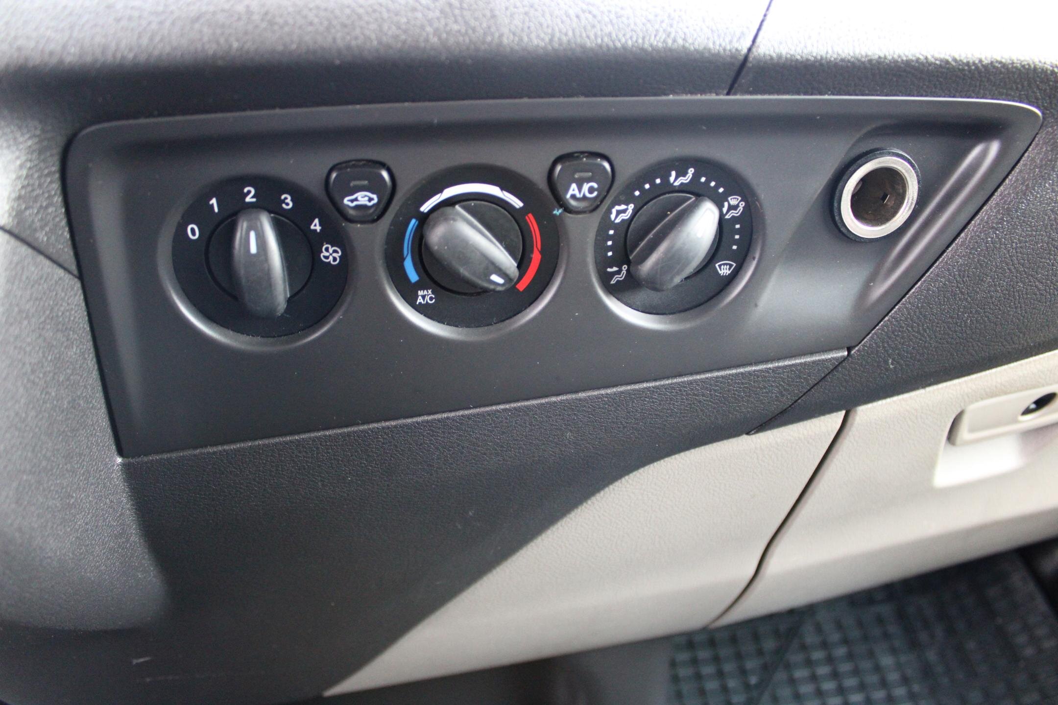 Ford Transit Custom Užitková 2,2 l 92 kw