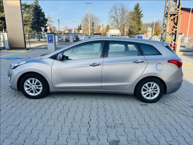 Hyundai i30 Kombi 1,6 l 81 kw