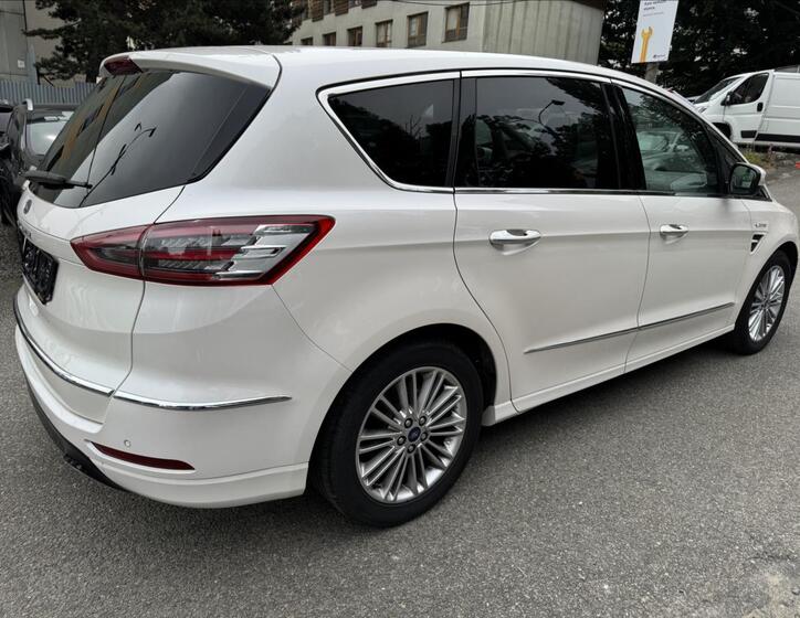 Ford S-MAX 15