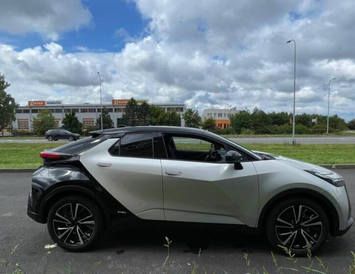Toyota C-HR 7