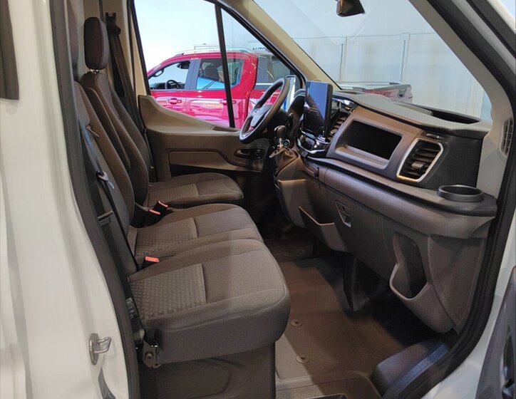 Ford Transit 13