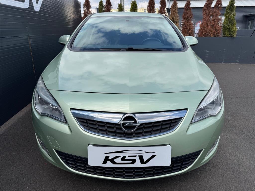 Opel Astra Hatchback 1,4 l 74 kw