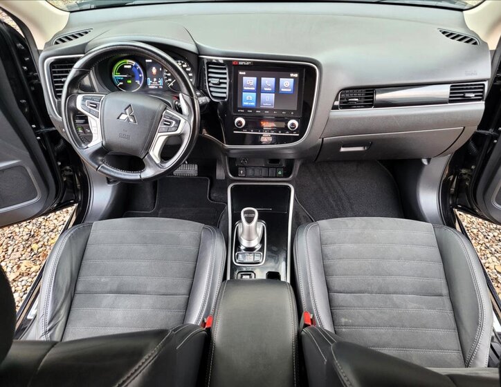 Mitsubishi Outlander 19