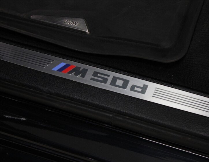 BMW X5 SUV 3,0 l 280 kw