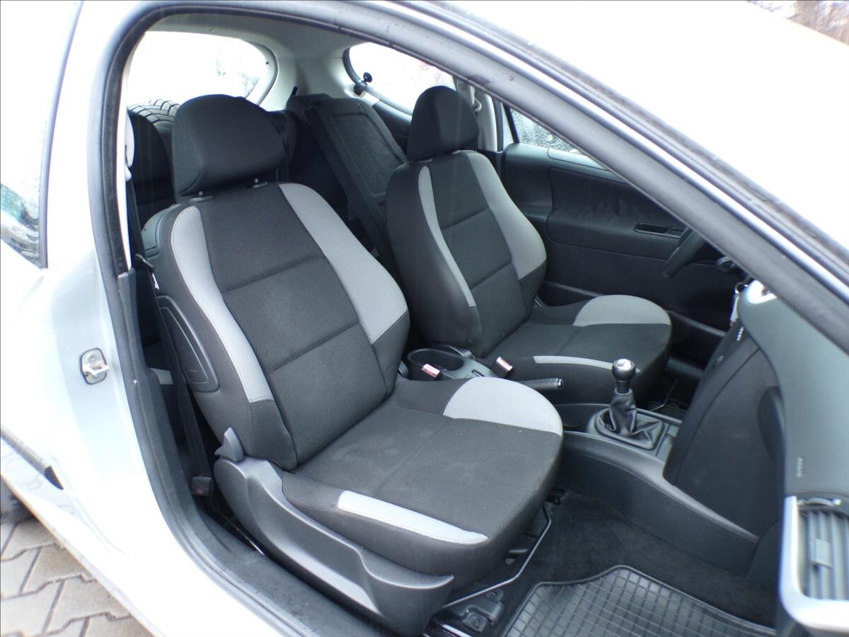 Peugeot 207 Hatchback 1,4 l 70 kw