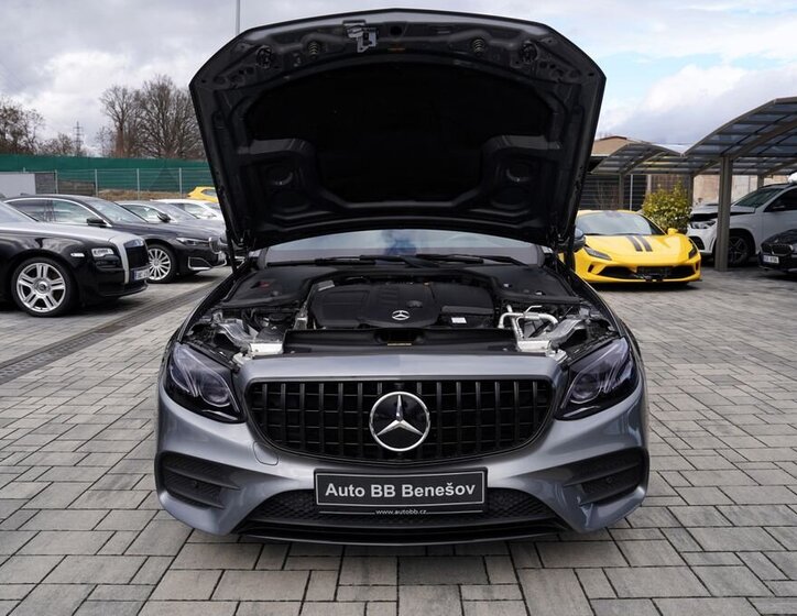 Mercedes-Benz Třídy E Sedan 2,0 l 143 kw