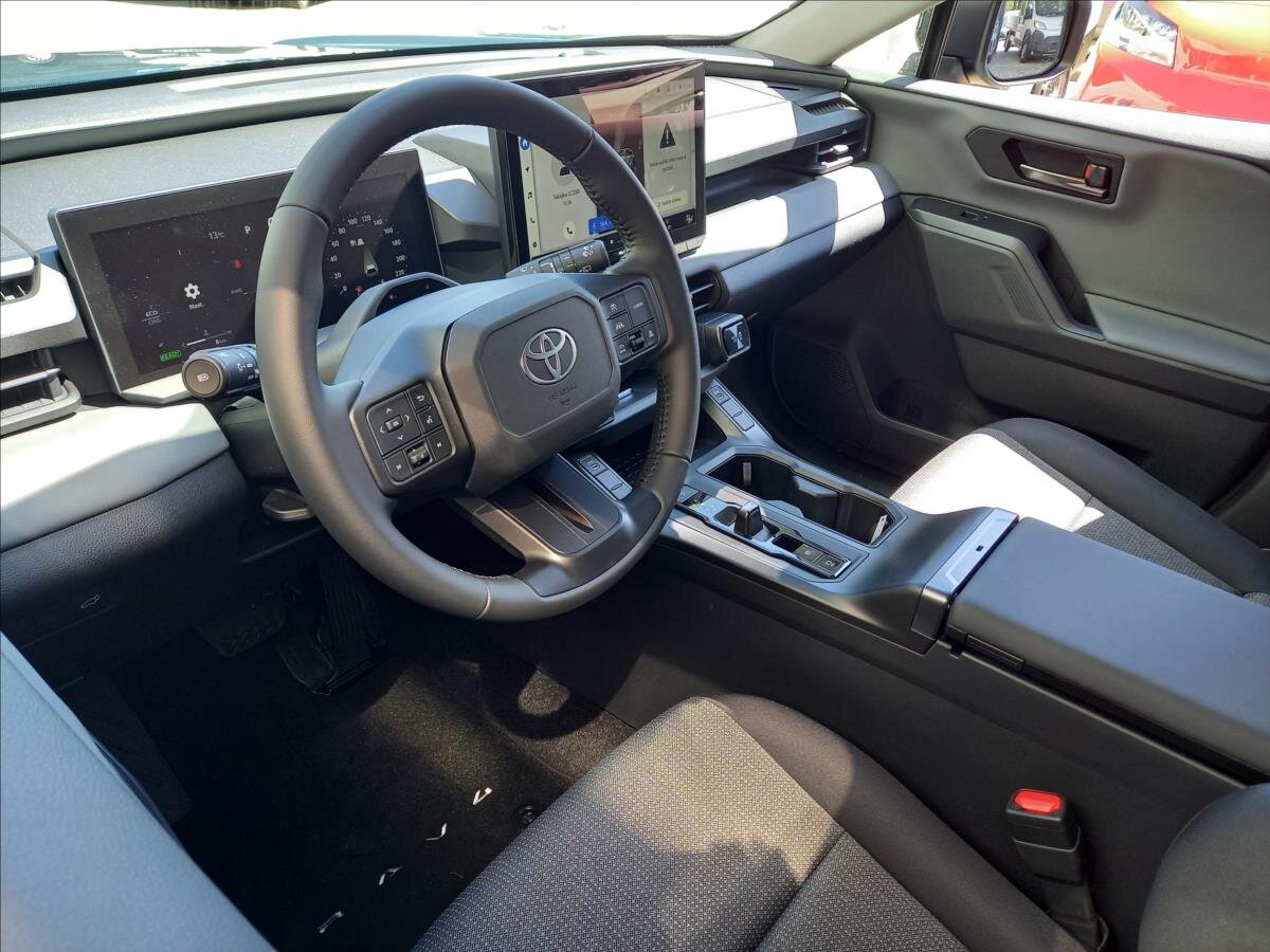 Toyota RAV4 SUV / Terénní 2,5 l 136 kw