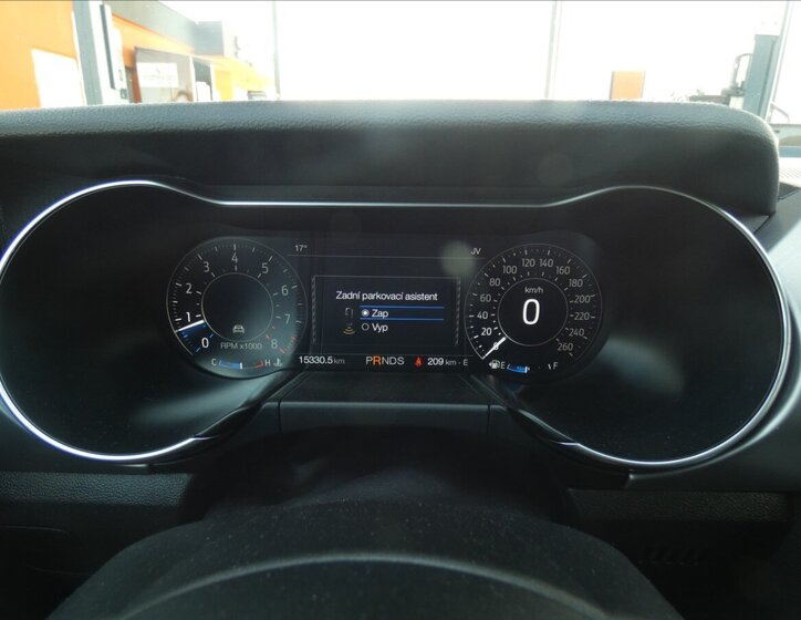 Ford Mustang Kupé 5,0 l 330 kw