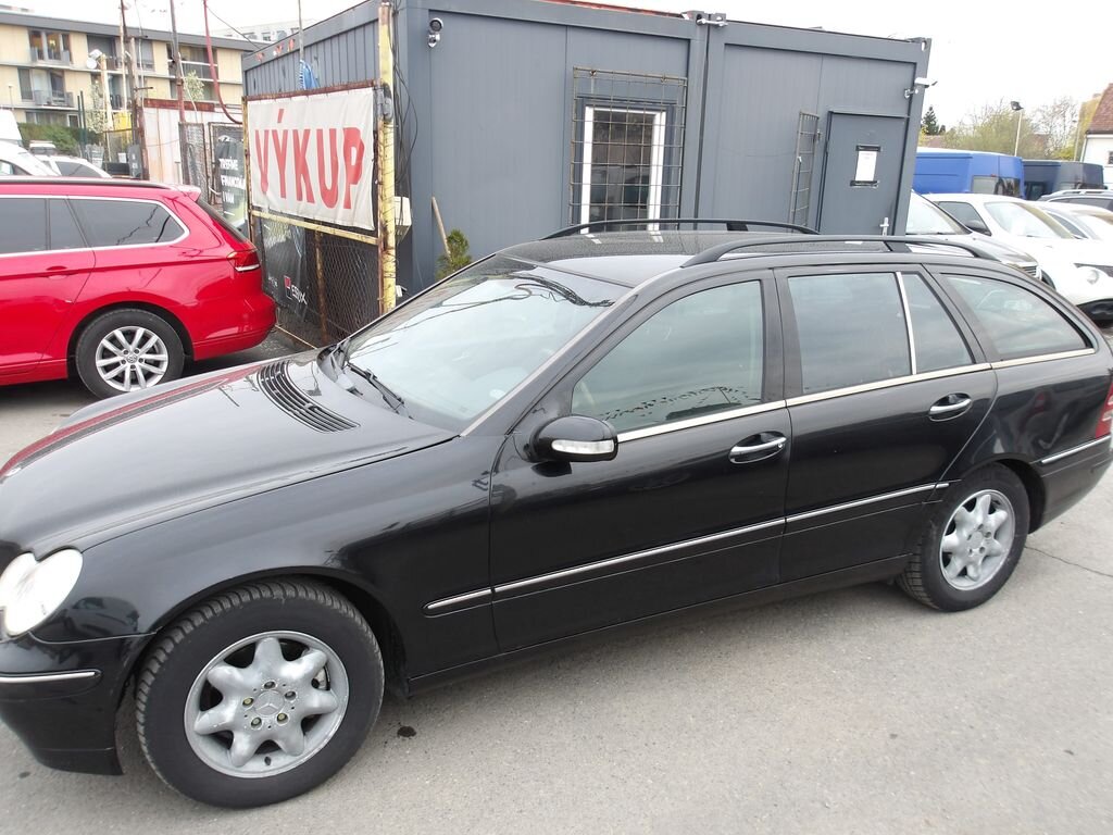 Mercedes-Benz Třídy C Kombi 2,1 l 105 kw