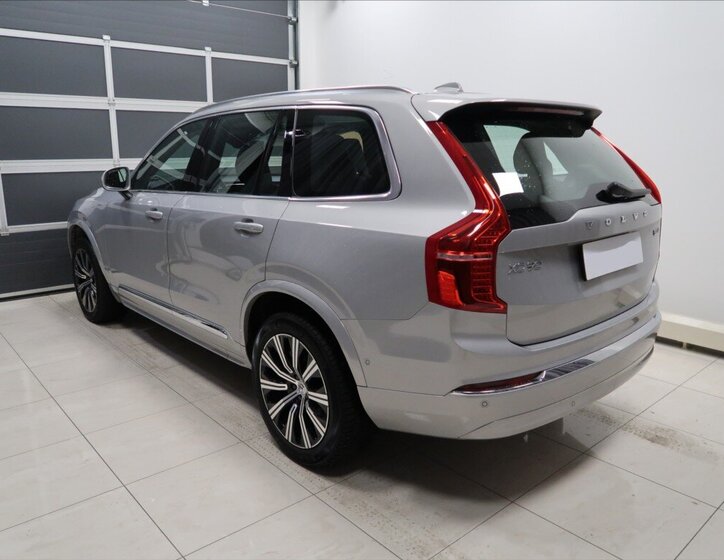 Volvo XC90 SUV / Terénní 2,0 l 184 kw