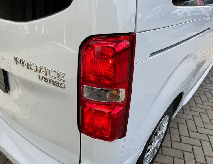 Toyota ProAce Verso 11