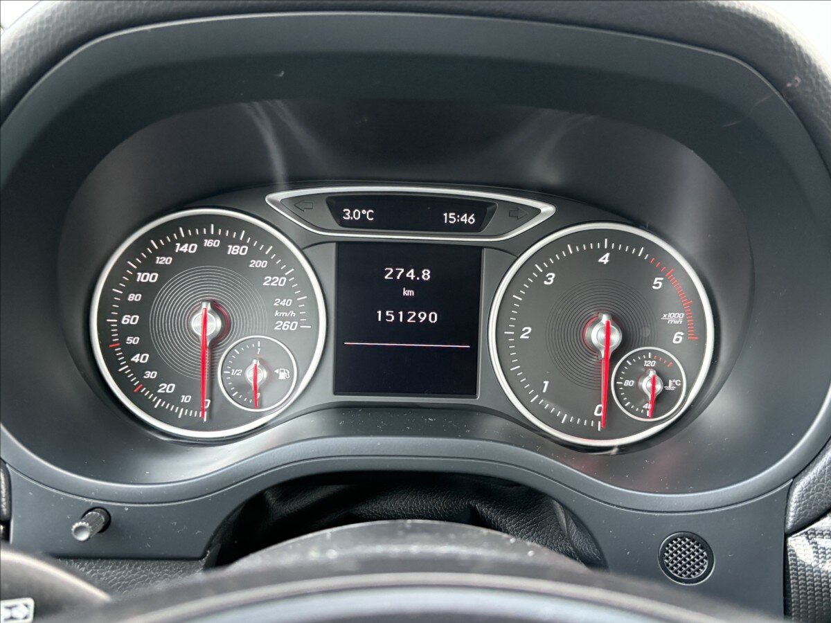 Mercedes-Benz Třídy B Kombi 1,5 l 80 kw