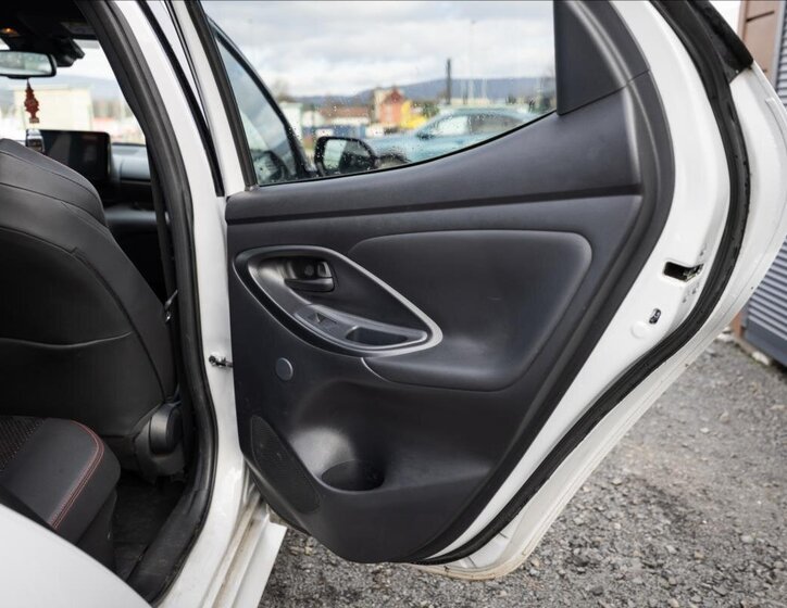 Toyota Yaris Hatchback 1,5 l 68 kw