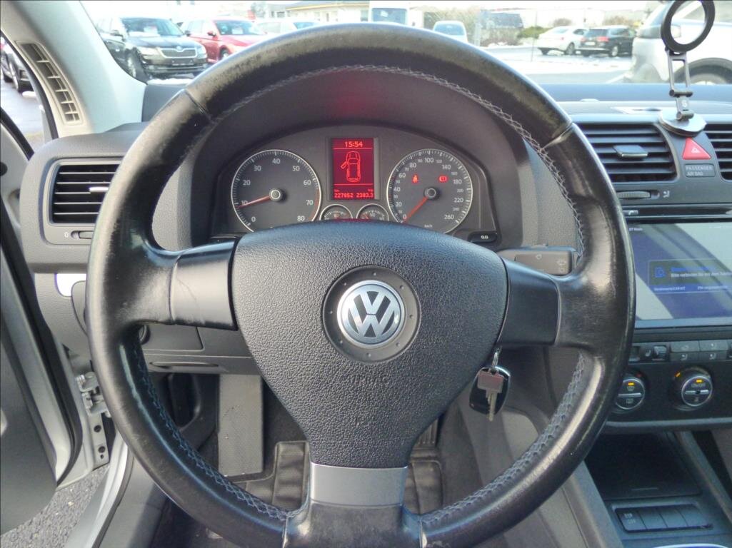 Volkswagen Golf Hatchback 1,6 l 75 kw