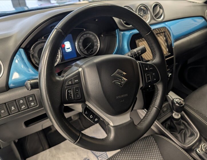 Suzuki Vitara SUV / Terénní 1,4 l 95 kw