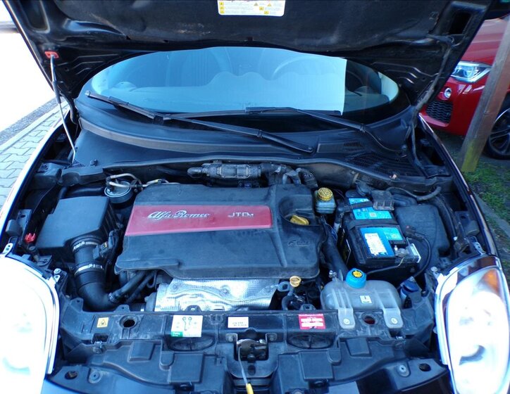 Alfa Romeo MiTo Hatchback 1,6 l 88 kw